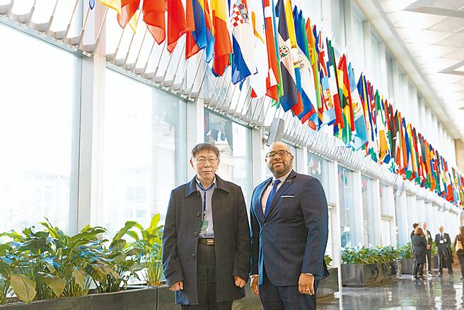 民眾党主席柯文哲4月将访美。图为2019年3月柯文哲时任台北市长赴美参访，与国务院台湾协调处副处长戴德年会面。（台北市政府提供）