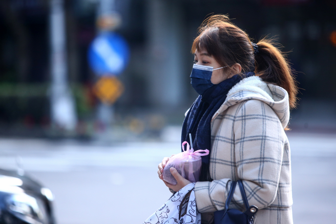 氣象署表示未來天氣晴朗穩定，不過周五東北季風報到後，各地天氣再度轉涼。（示意圖／資料照，鄧博仁攝）