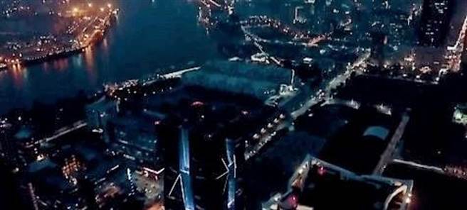 高雄蔡姓男子2018年在高雄港、高雄展览馆一带飞行，录下海港美景还Po上脸书，被检举裁罚30万元。（法务部行政执行署高雄分署提供／袁庭尧高雄传真）