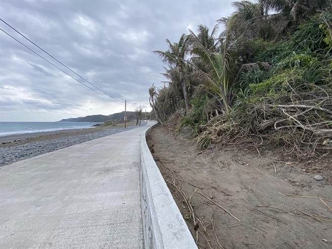 阿塱壹古道现况(陈椒华办公室提供)