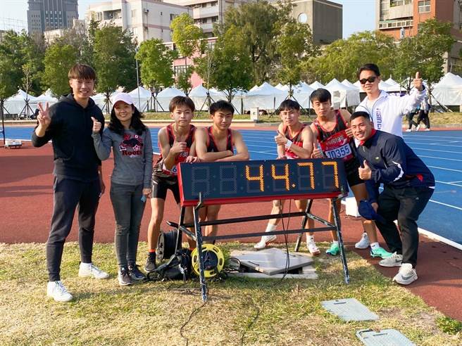 培英国中男子400公尺接力破大会纪录。（新竹市政府提供／王惠慧新竹传真）