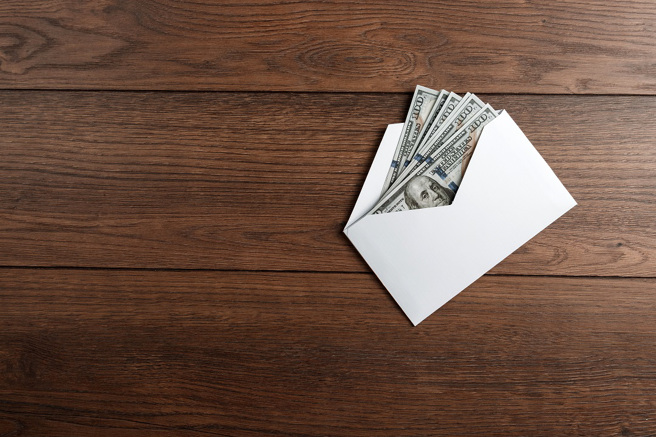 大陆一名男员工意外身亡，老板得知后，竟每个月都发给他的遗孀薪水。(示意图/达志影像)