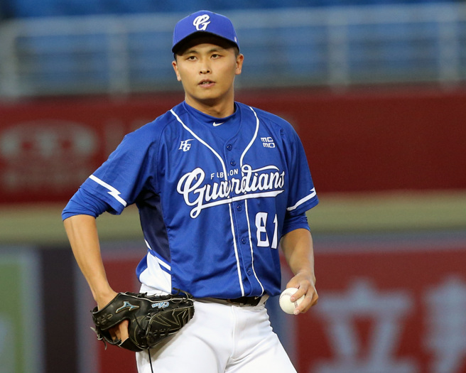 中华队明日战古巴，推出富邦悍将左投陈仕朋先发登板。（本报资料照）