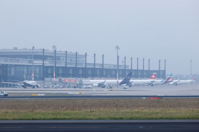 德國4座機場將進行24小時罷工，預計將造成351個航班取消。（圖／路透社）