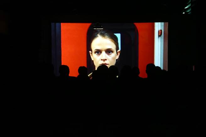 《嘉义国际艺术纪录影展》今年迈入第十周年，累积成果丰硕，11晚播放开幕片《划界》。（邓博仁摄）