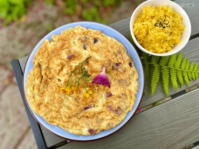 蚌蘭烘蛋。（圖／行遍天下提供）