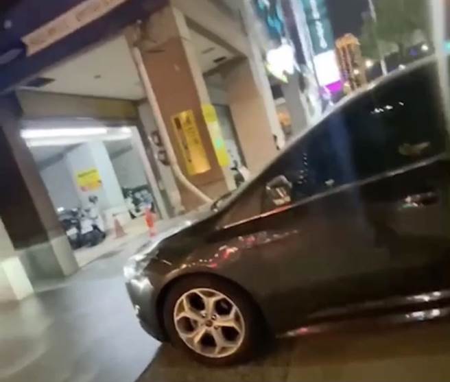 原本10分钟路程4分钟就抵达。（翻摄照片／高雄洪靖宜传真）