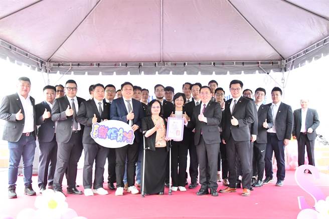 彰化县政府12日邀请30多家在地中小企业厂商，办理SBIR创新研发的成果发表会。(吴建辉摄)