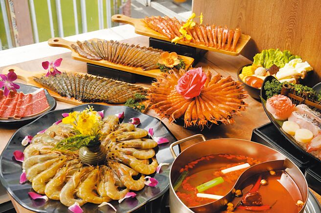 馬辣集團推姓名身分證對對碰，只要滿足條件就能在新馬辣吃和牛時，加碼鮮蝦吃到飽。（馬辣集團提供）