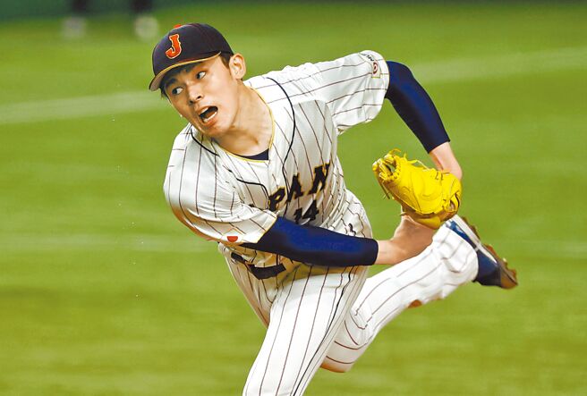 强投佐佐木朗希对捷克先发3.2局狂飙8K，带领日本提前挺进8强。（路透）