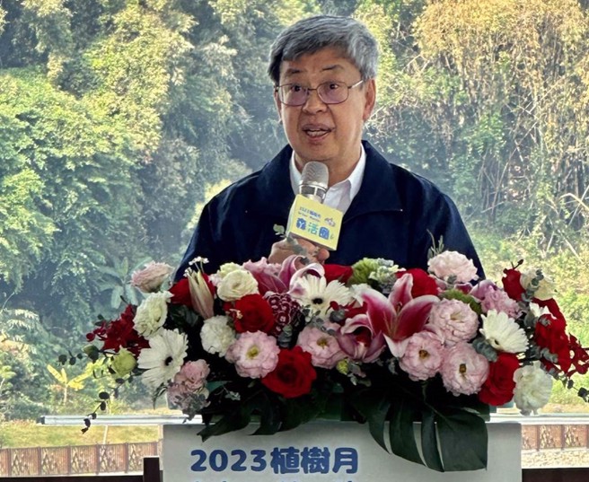 行政院长陈建仁表示，下周进口200万颗蛋。（廖志晃摄）