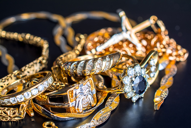 大陸一名小四學生撿到價值70萬的金飾後物歸原主，拾金不昧的精神反而獲得多份愛心大禮。（示意圖／達志影像）