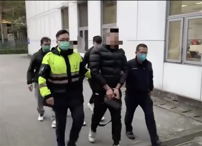 2嫌被移送士林地檢署。（翻攝畫面）