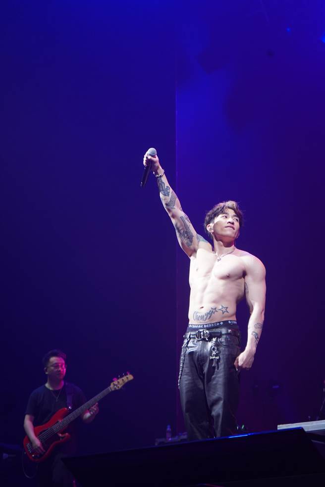 Tyson Yoshi脱去上衣全场尖叫。（尚庆创意提供）