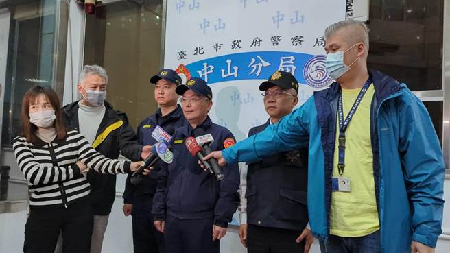 台北市警局長張榮興強調，警察與黑道勢不兩立，不容黑幫藉春酒壯大聲勢，滋擾治安。（胡欣男攝）