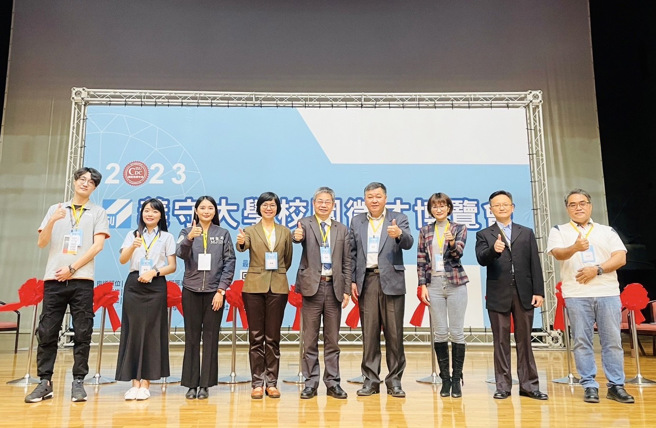 義守大學「2023校園徵才博覽會」，於校本部辦理「綜合產業聯合徵才」(提供/義守大學)