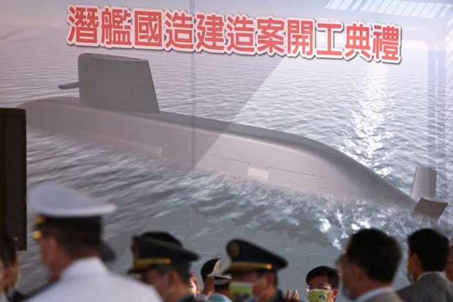 國造潛艦開工典禮展示的新潛艦概念圖。(圖/路透)