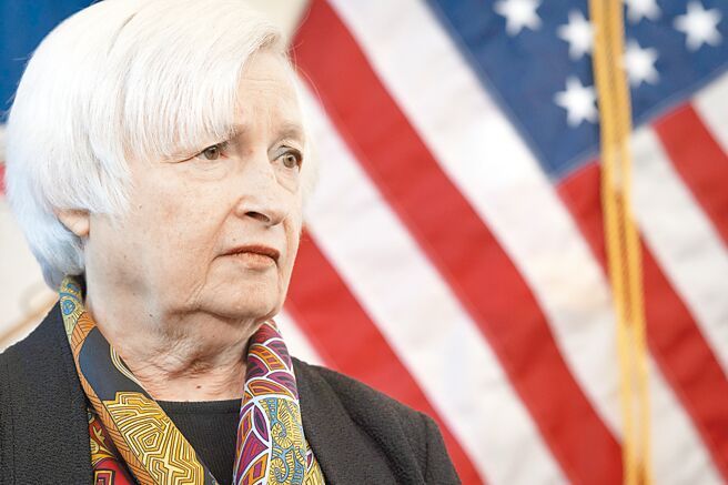 现今美国财政吃紧，加上中国还带头倒卖美债，让财长叶伦伤透脑筋。图／美联社