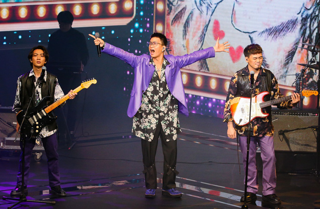 「茄子蛋」爆出酬劳分配不均引发争执，导致团员决定各自单飞，等同宣告解散。（图／中时资料照片）