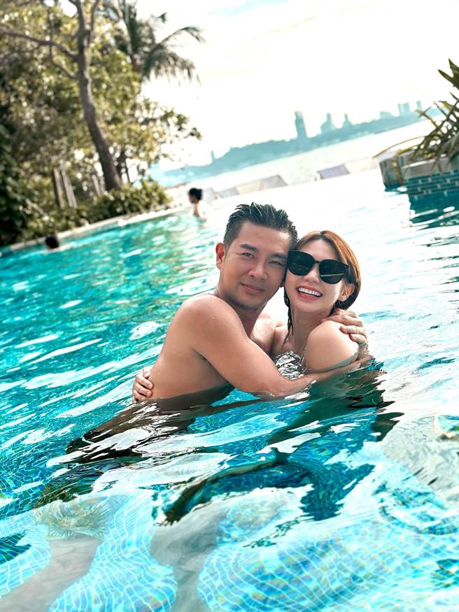 谢承均、曾智希到泰国「培养感情」。（三立提供）