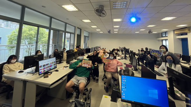 长江杯金裳奖校园说明会来到台北海洋科技大学。（图/长江杯金裳奖执委会提供）