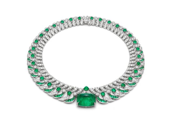 主石重达42.31克拉的Heart of Rome祖母绿项炼，灵感源自罗马的Villa Borghese花园。（BVLGARI提供）