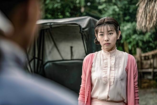 米可白演活白富美千金。（華視提供）