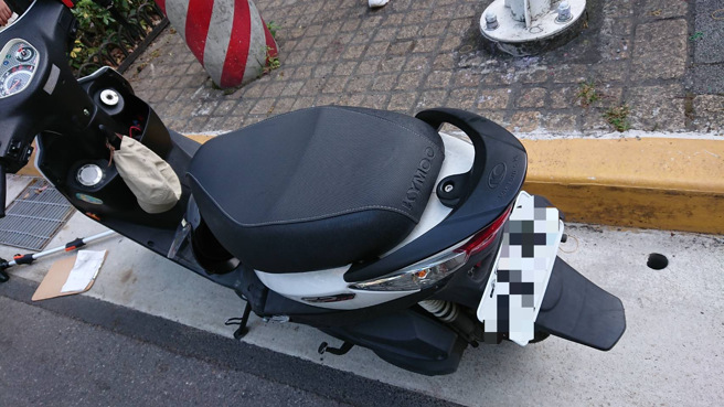 倒地后又林姓女骑士发生碰撞。(警方提供)