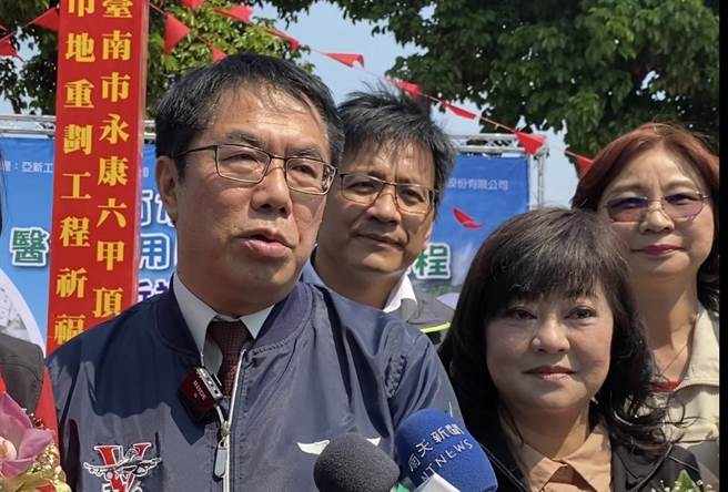 台南市长黄伟哲对于宏都拉斯与我邦交生变做出回应。(曹婷婷摄)