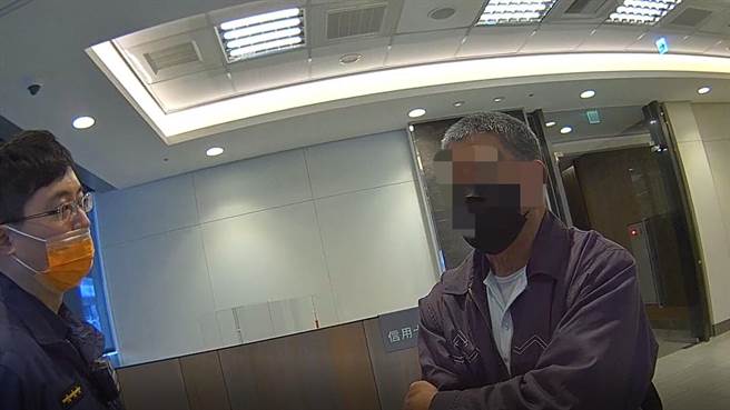 72岁王姓老翁日前到银行匯款200万元，被银行员鹰眼识破报警，才知道误入诈团陷阱。（台中市警第一分局提供／张妍溱台中传真）
