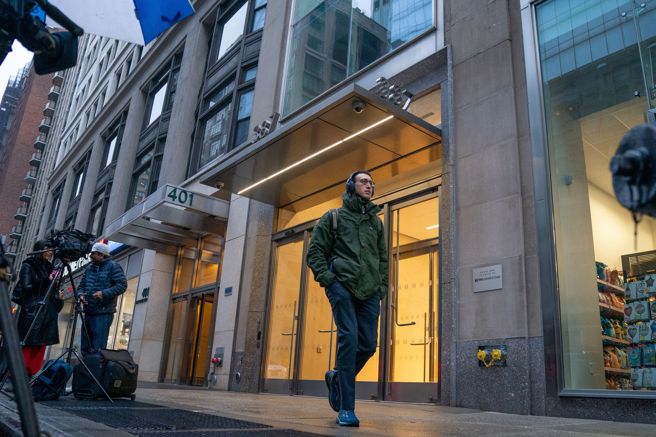 美國矽谷銀行倒閉被美國監管機構接管。（路透社）