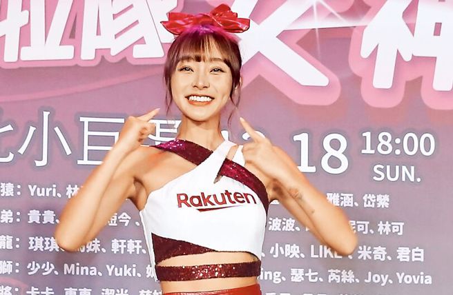 林襄日前东京走秀，撞脸小甜甜。(图/ 中时资料照)