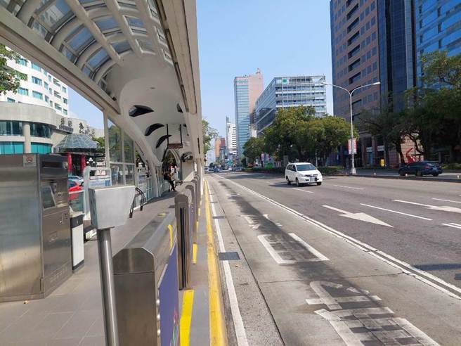 台中公车专用道。（资料照片/张妍溱摄）