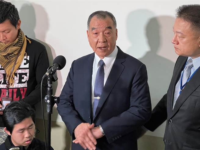 邱国正强调，若思考不够缜密或坚定的话，还叫什么国军？（李奇叡摄）