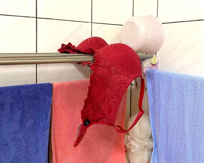 女子抱怨弟弟女友住进家后，其生活习惯很差，导致她都一直在帮忙善后。（翻摄自脸书爆怨2公社）