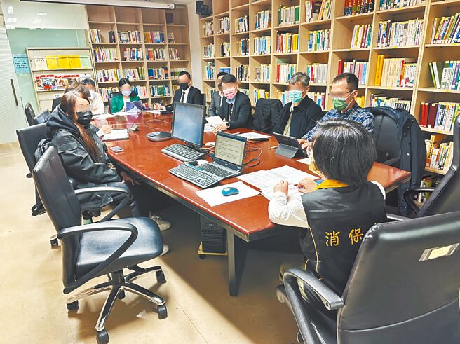 知名模型周边专卖店「哆奇玩具」无法如期出货，自上月开放退款至今欠款5000余万元，台北市消费者保护官室接获62件申诉案，已要求业者尽快研议具体还款方式。（台北市法务局提供／蔡佩珈台北传真）