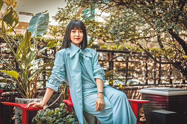 曹雅雯近來推出新專輯《禁》，挑戰過去禁忌歌曲。（羅永銘攝）