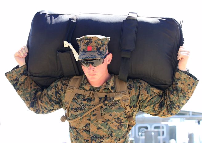 面对北京在南海日益强硬及台湾海峡可能爆发衝突，菲美年度「肩并肩」（Balikatan）联合军演4月11日到28日将在菲律宾吕宋岛、邻近南海的巴拉旺岛（Palawan）和菲国中部的安蒂克省（Antique）等地登场。(图/路透社)