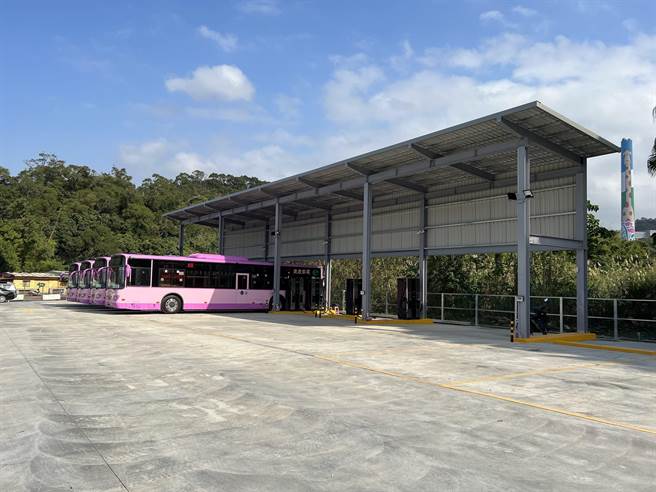 欣欣客运木栅二站快充型电动公车调度站仅需20分钟，即可充至足够电量。（台北市政府提供／刘彦宜台北传真）