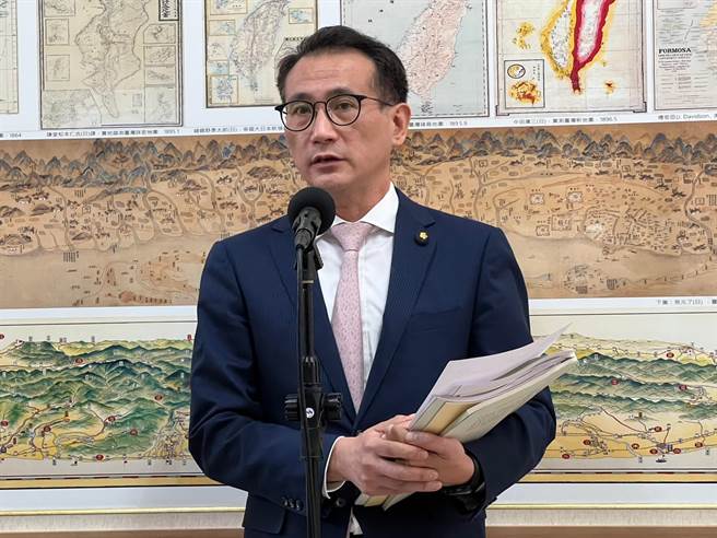 民进党团干事长郑运鹏表示，特别预算通过跟议程都是最快速度，并没有特别卡住的点，他自己看起来不用到4月，民进党协商时会朝3月底院会通过预算努力。（李奇叡摄）