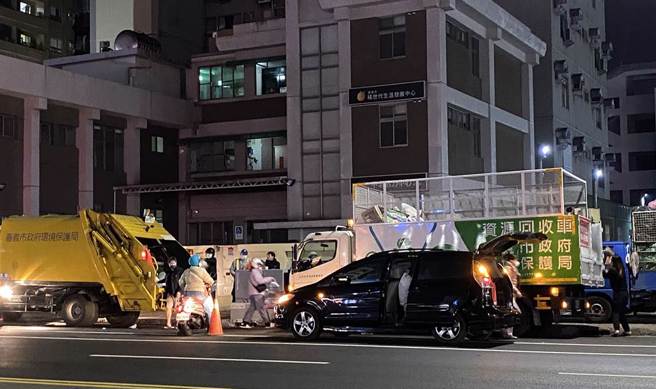 全方位收运垃圾 嘉义市21个定时定点收（本报资料照）
