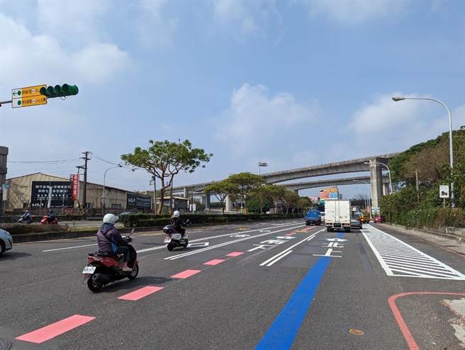 桃园中坜交流道车道重新配置盼改善交通壅塞问题。(桃园市交通局提供／吕筱蝉桃园传真)