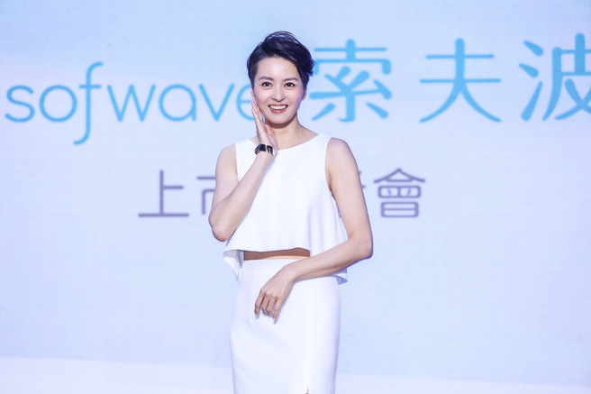 梁咏琪46岁仍保养得宜，身材外型都没太大变化。（图／罗永铭摄）