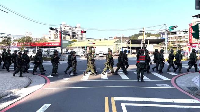 新北市后备旅办全国首梯次「14天教育召集训练」。（新北市后备旅提供）