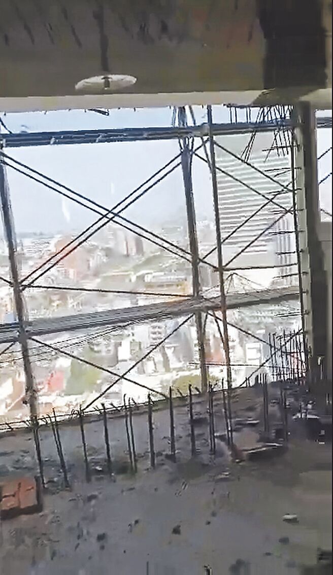 桃园市中坜区中兴巷公办都更社宅，被踢爆未按图施工，15楼以上外墙得「砍掉重练」。（议员詹江村提供／蔡依珍桃园传真）