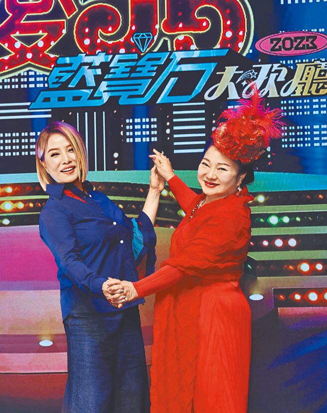 白冰冰（右）、叶瑷菱昨出席演唱会记者会，期待与粉丝见面互动。（罗永铭摄）