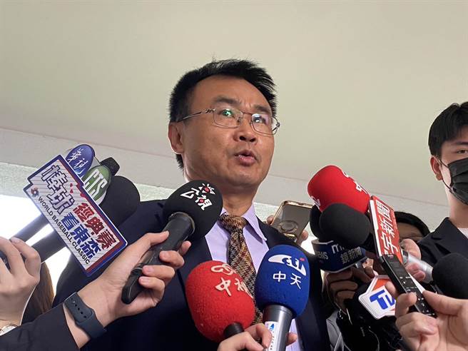 农委会主委陈吉仲表示，6月可望回到正常水准。（游念育摄）