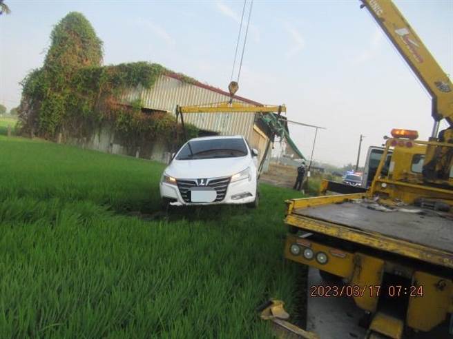 清晨疲勞駕駛，網友驚呼一秒到「田中」。(警方提供)