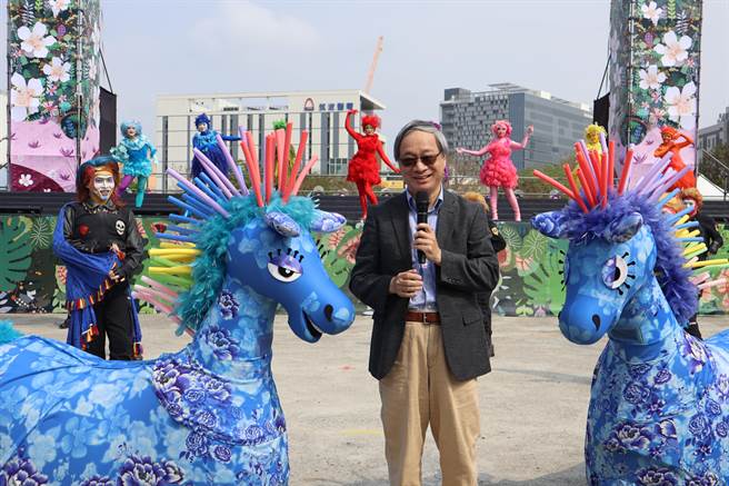 客家亲子剧《雨马》改编自小野原着绘本。（邱立雅摄）
