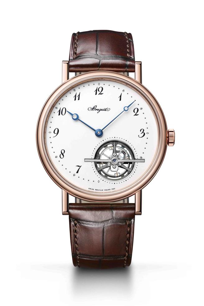 宝玑Classique Tourbillon Extra-Plat Automatique 5367大明火珐琅超薄自动陀飞轮腕表，502万元。（Breguet提供）